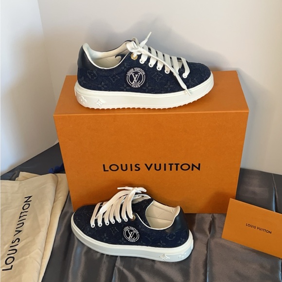 These are a pair of Authentic LV sneaks that were only worn once for a shoot - Picture 5 of 7